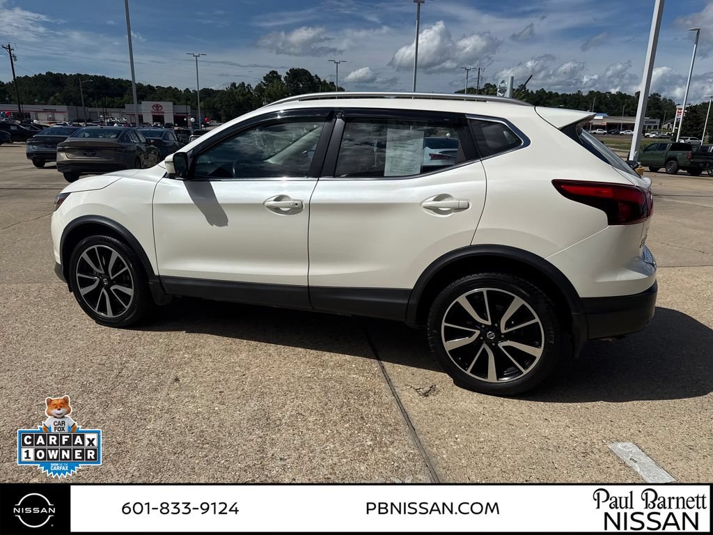 Used 2018 Nissan Rogue Sport SL w/ SL Premium Package FWD image 12