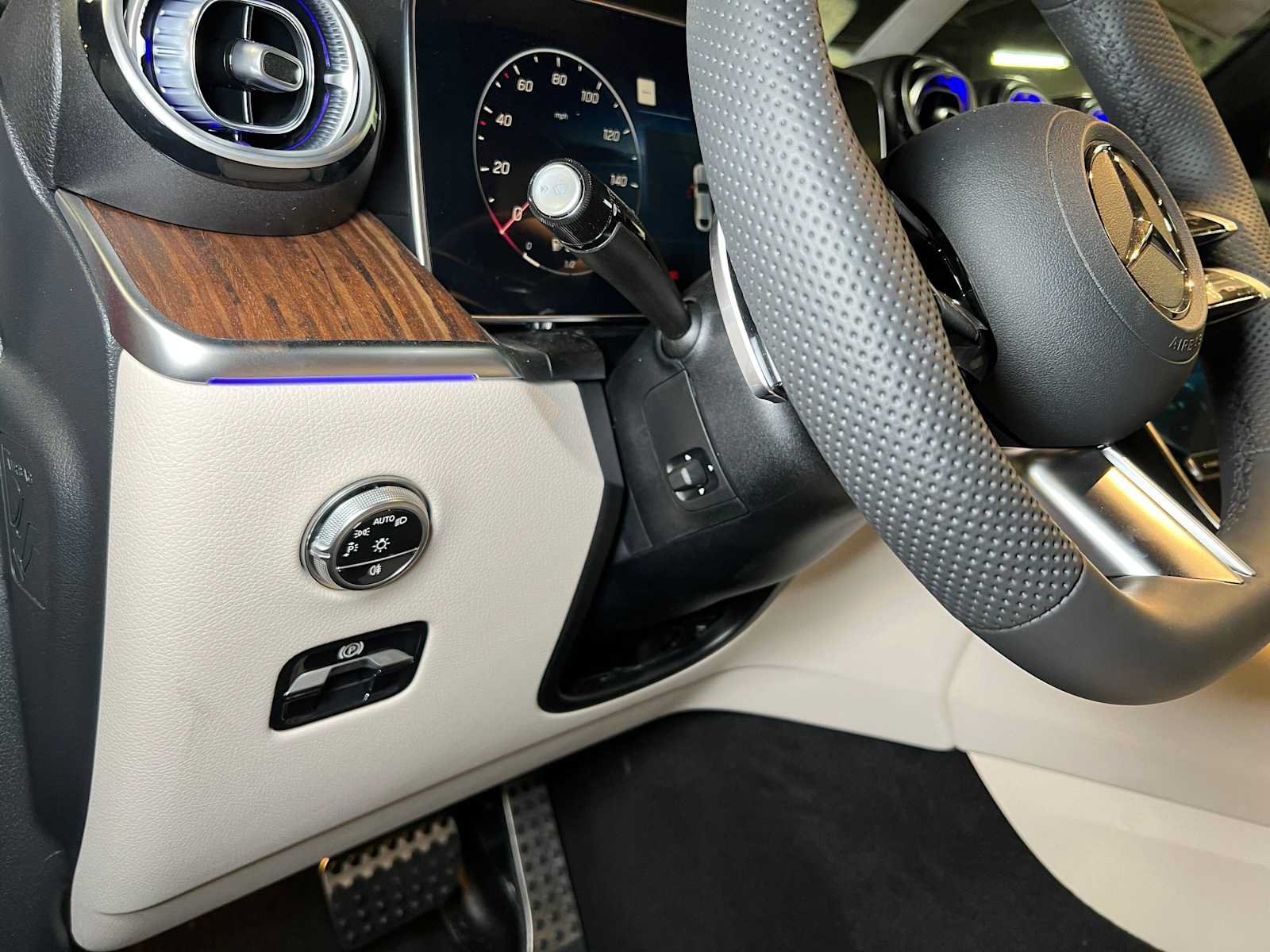 New 2027 Mercedes-Benz GLC 300 4MATIC image 28