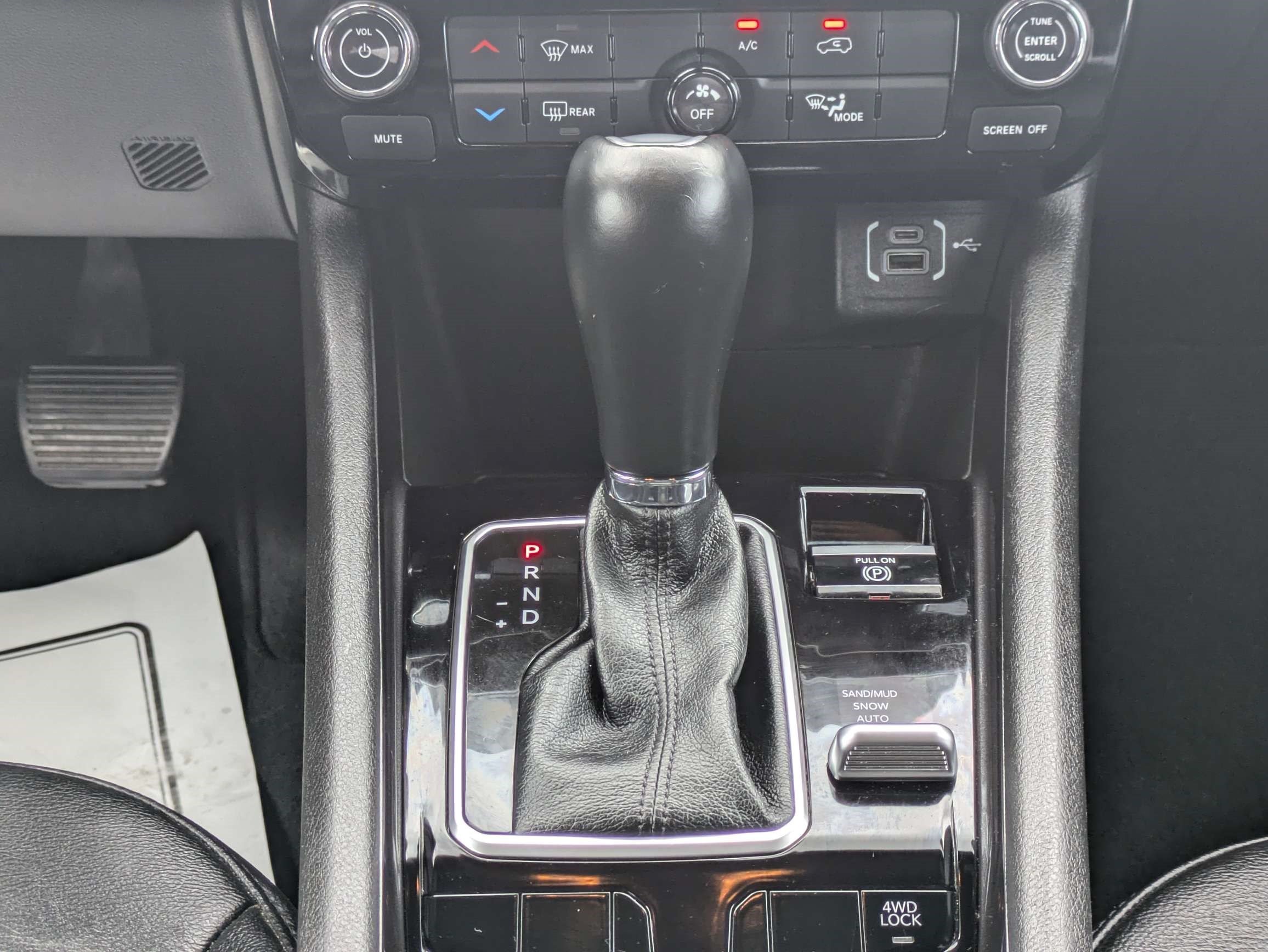 Used 2025 Jeep Compass Latitude AWD/4WD image 18
