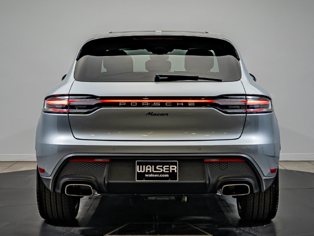 New 2026 Porsche Macan AWD/4WD image 7