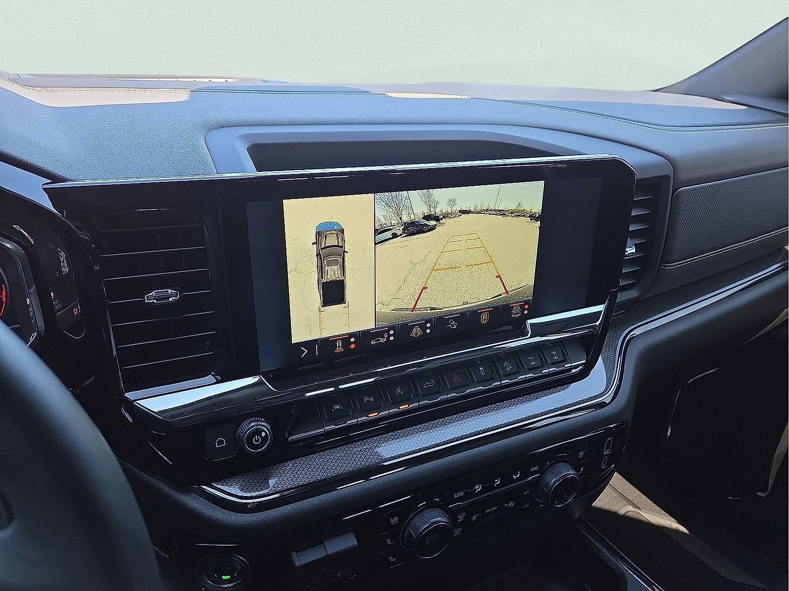 Used 2024 Chevrolet Silverado 1500 ZR2 w/ Technology Package image 17