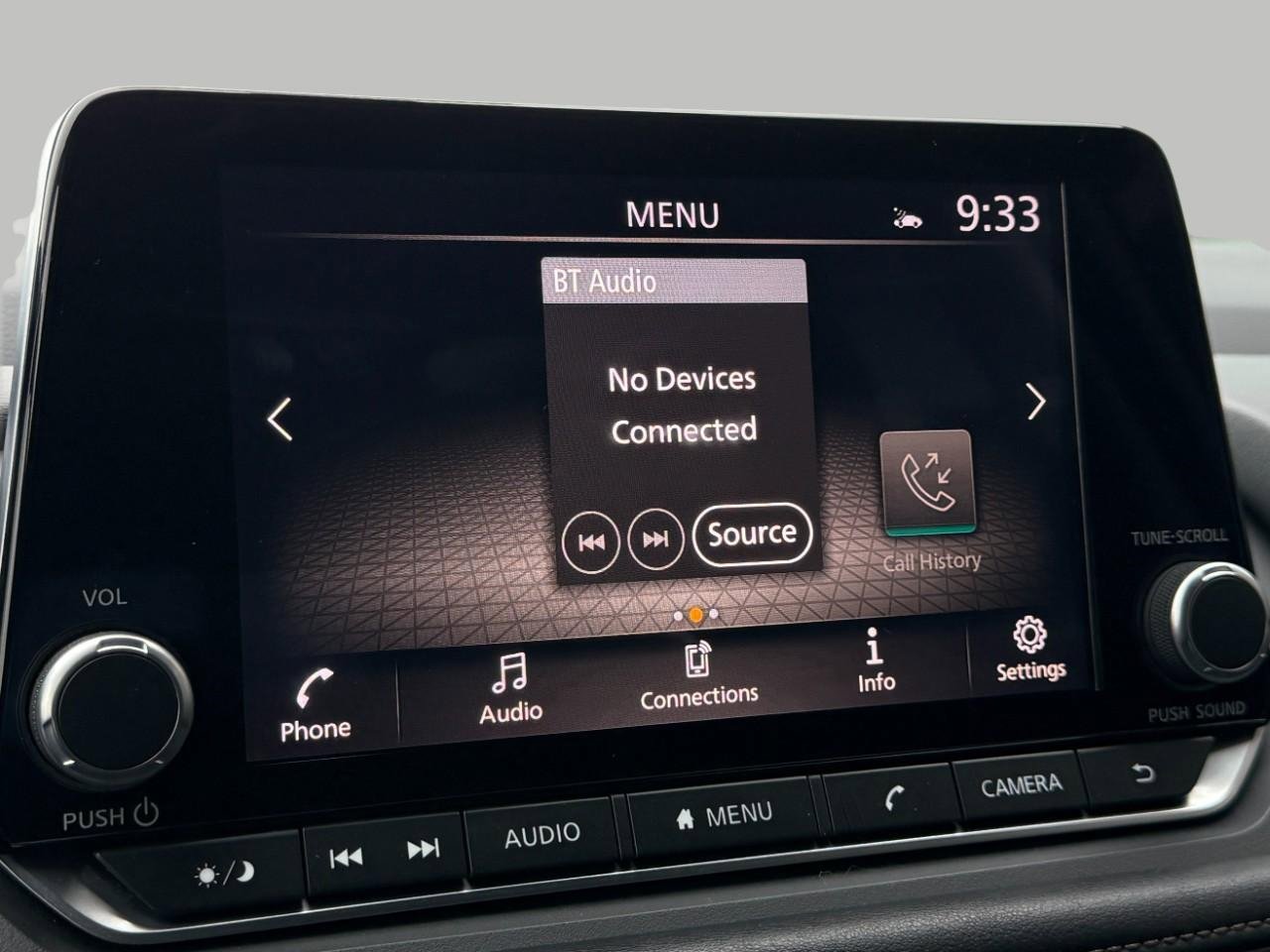 Used 2024 Nissan Rogue SV image 34