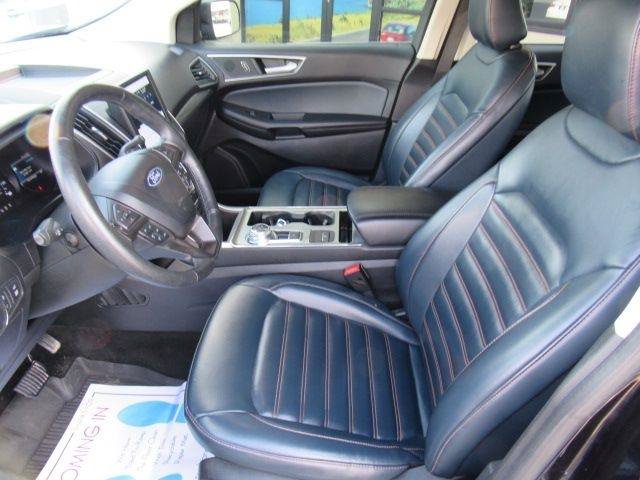 Used 2022 Ford Edge SEL w/ Sport Appearance Package AWD/4WD image 9
