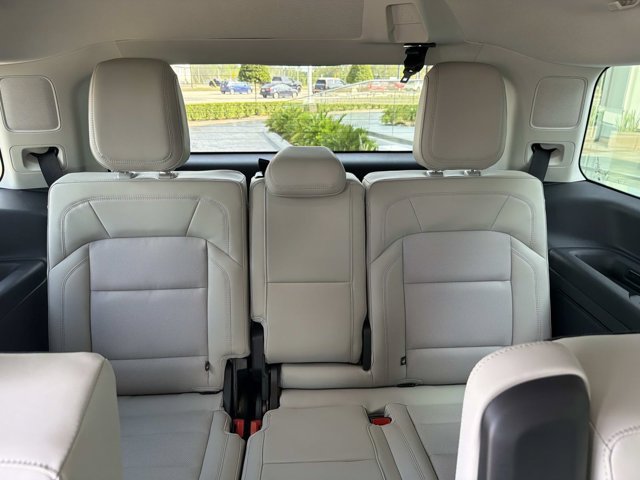 New 2026 Lincoln Navigator Reserve AWD/4WD image 23