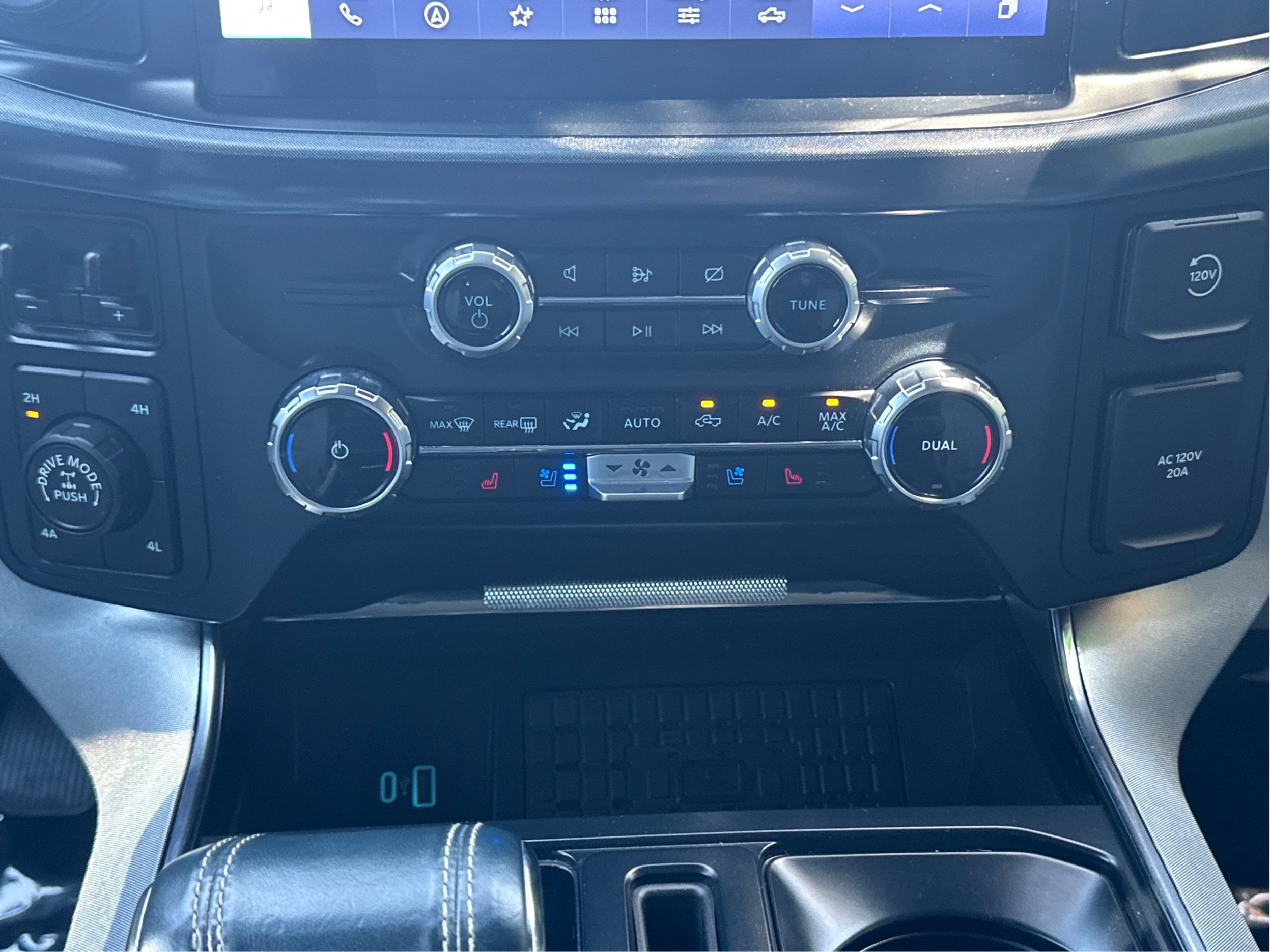 Used 2023 Ford F150 Limited AWD/4WD image 23