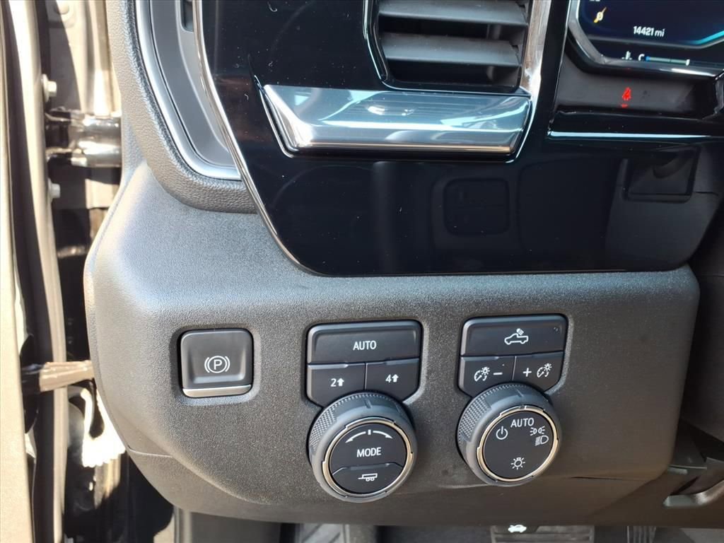 Used 2023 Chevrolet Silverado 1500 LT image 29