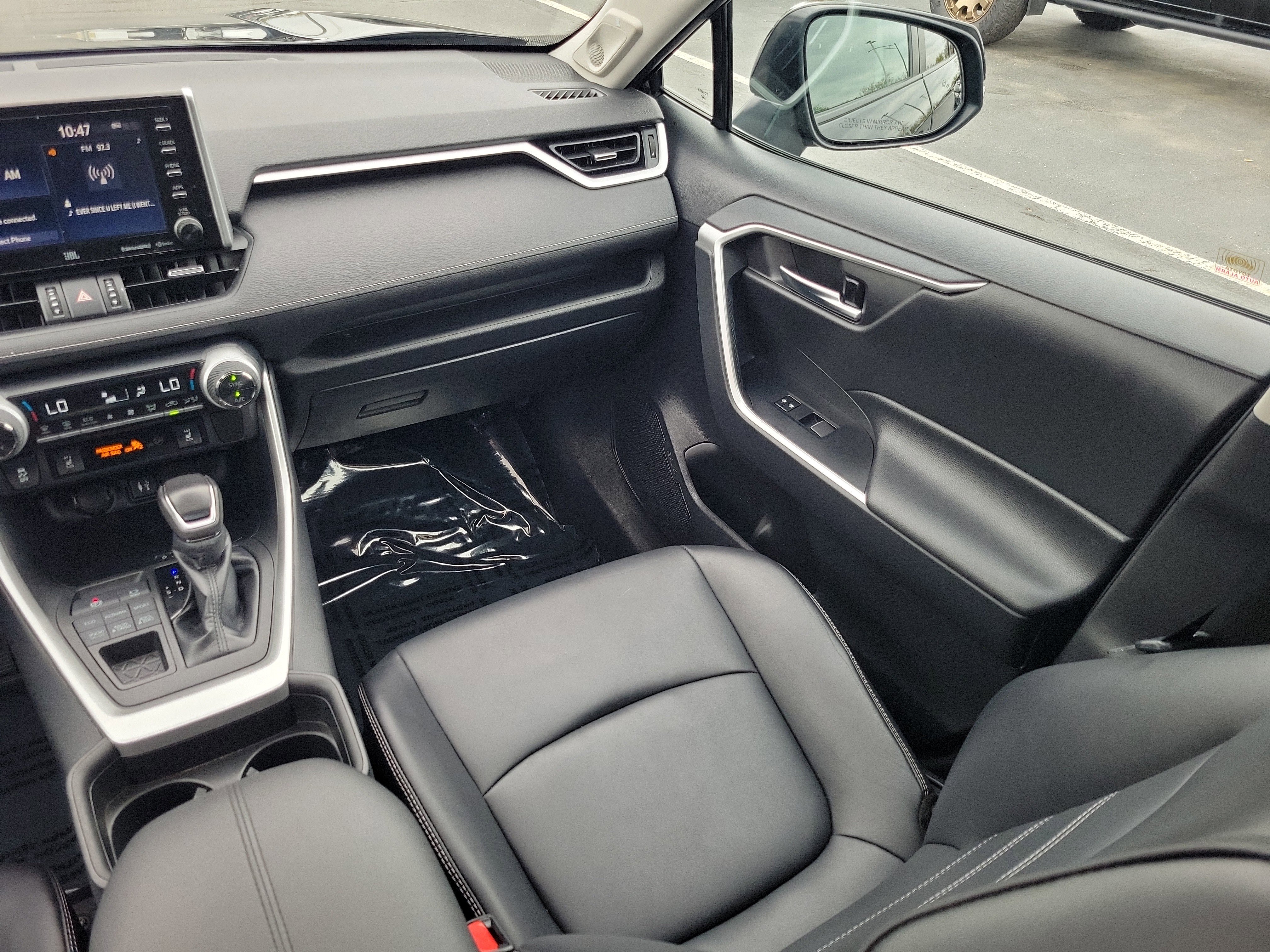 Certified 2019 Toyota RAV4 XLE Premium AWD/4WD image 16
