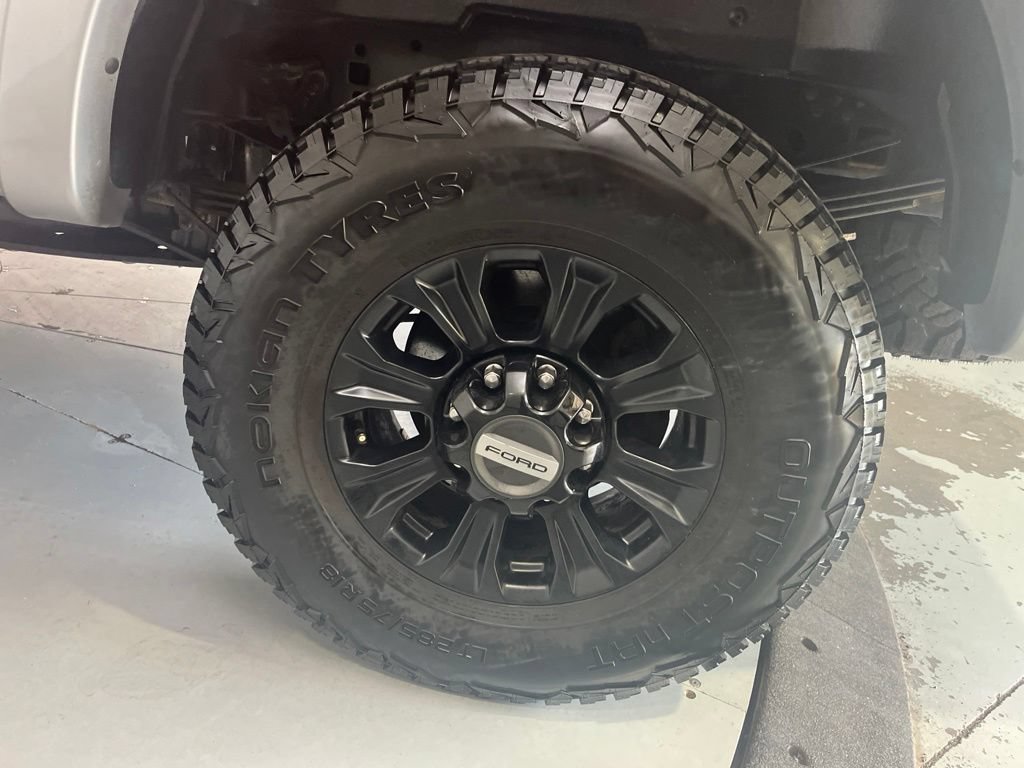 Used 2021 Ford F250 Platinum w/ Tremor Off-Road Package AWD/4WD image 14