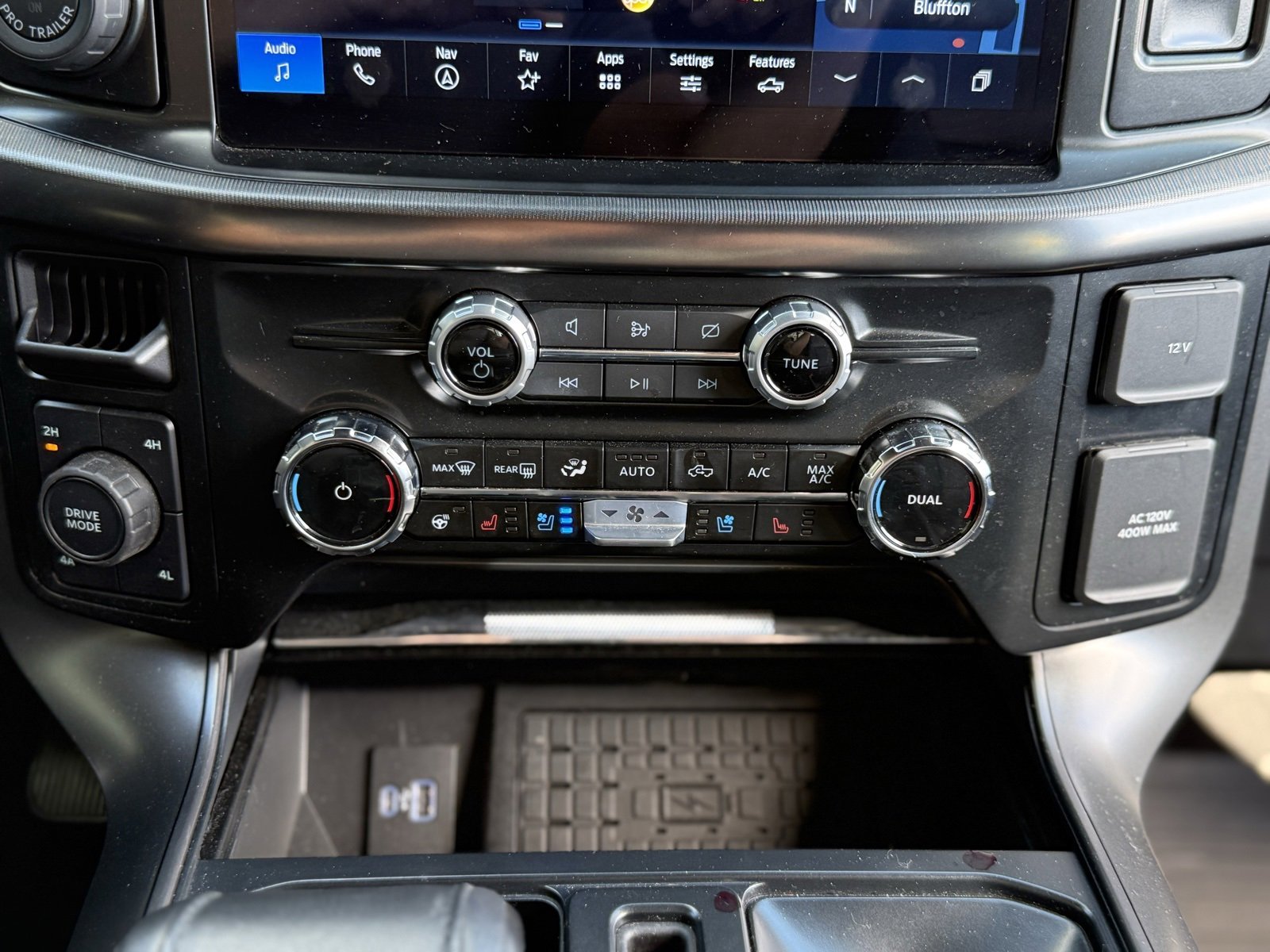 Used 2024 Ford F150 Lariat w/ Equipment Group 502A High image 29