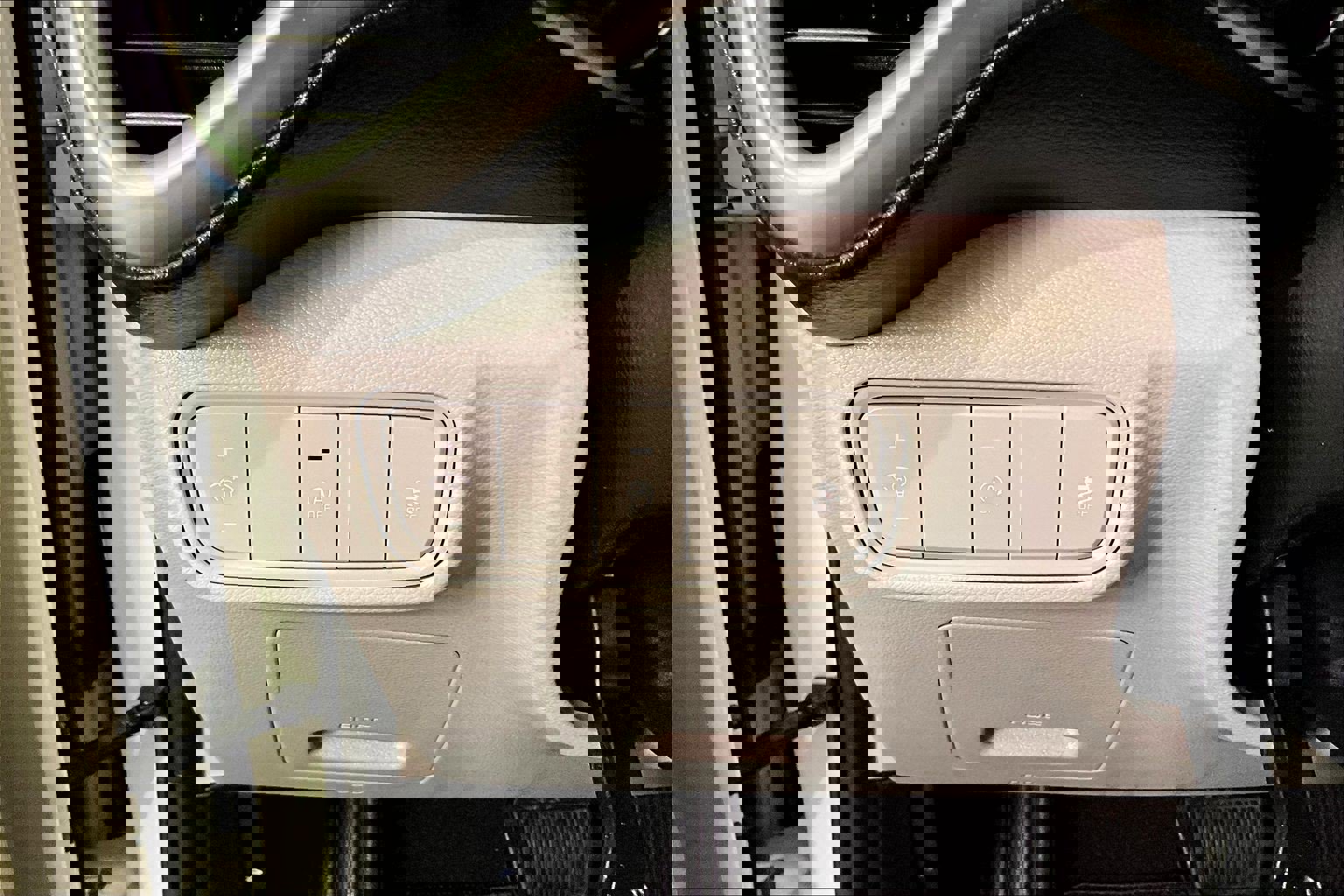 Used 2020 Kia Soul LX image 16