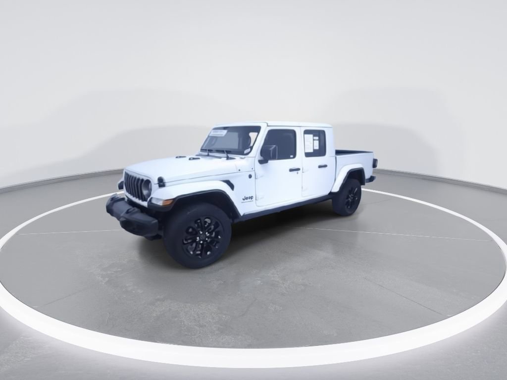 Used 2025 Jeep Gladiator Sport image 8