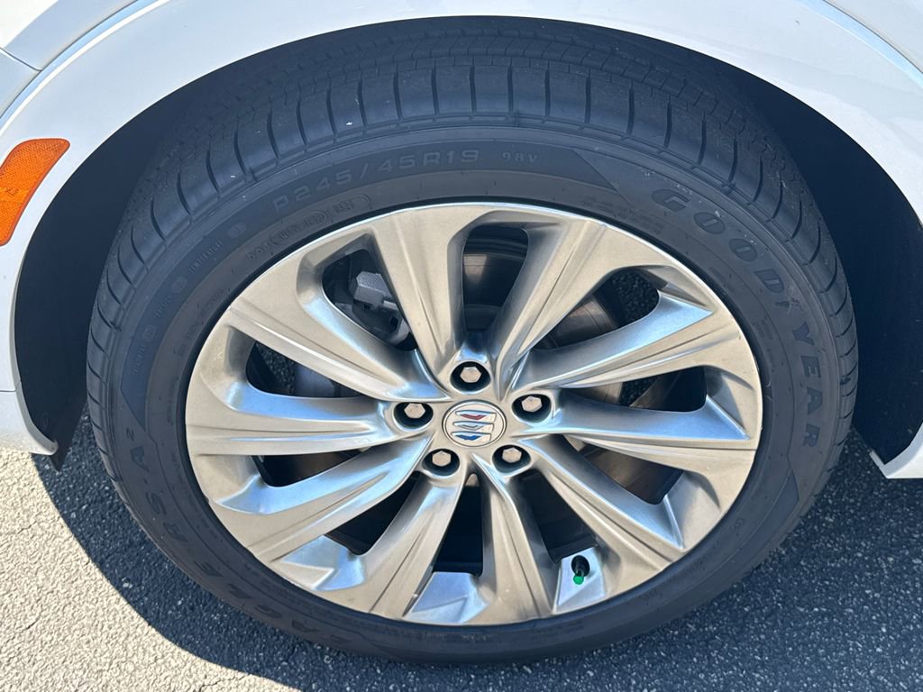 Used 2024 Buick Envista Avenir image 11