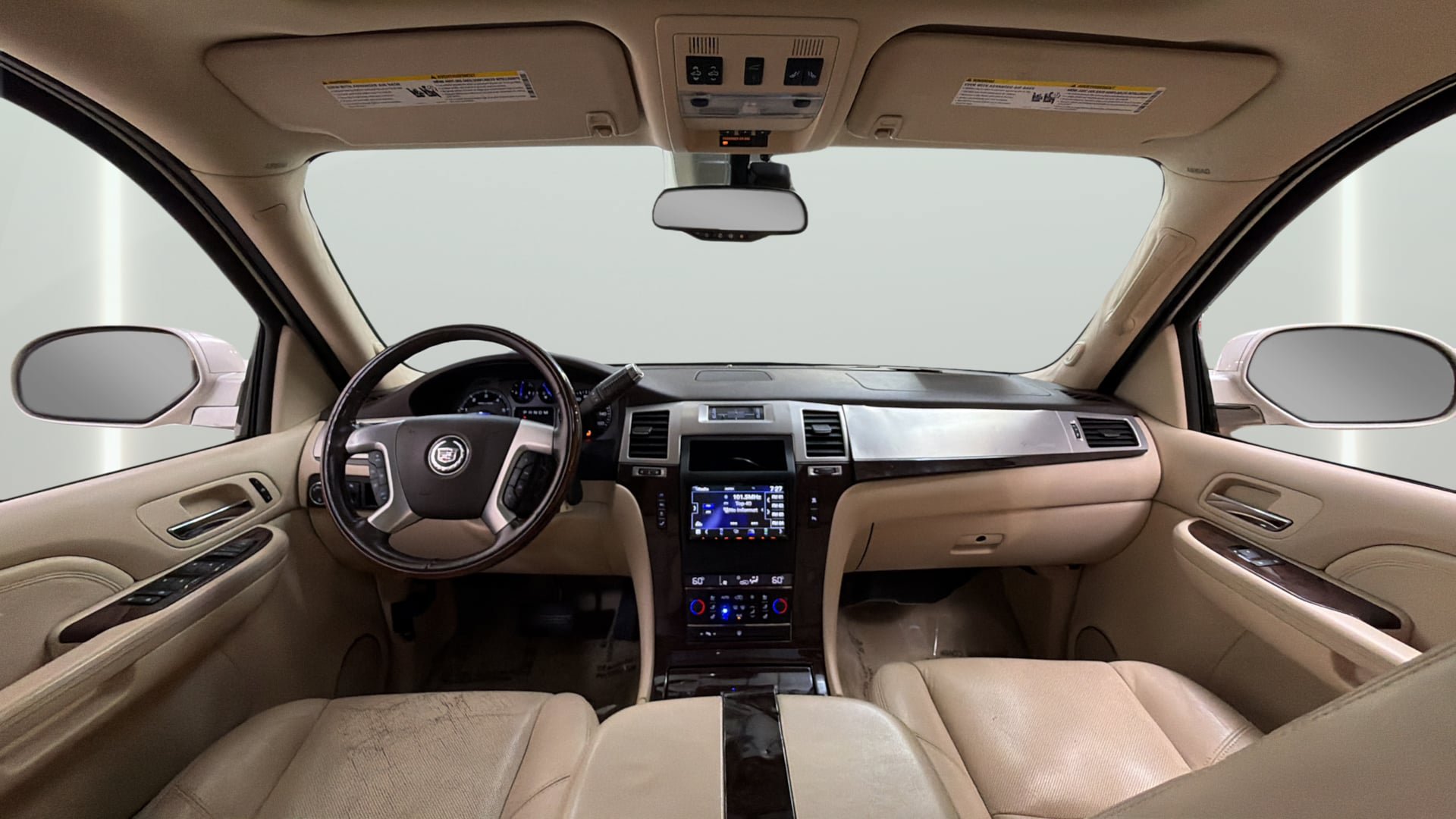Used 2007 Cadillac Escalade AWD w/ Climate Package image 35