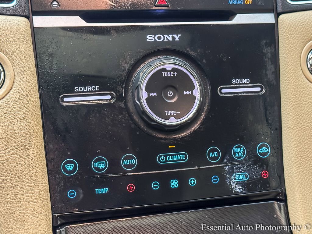 Used 2017 Ford Taurus Limited image 21