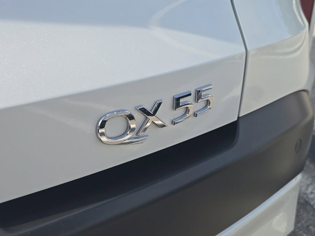 Used 2023 INFINITI QX55 Essential AWD/4WD image 10