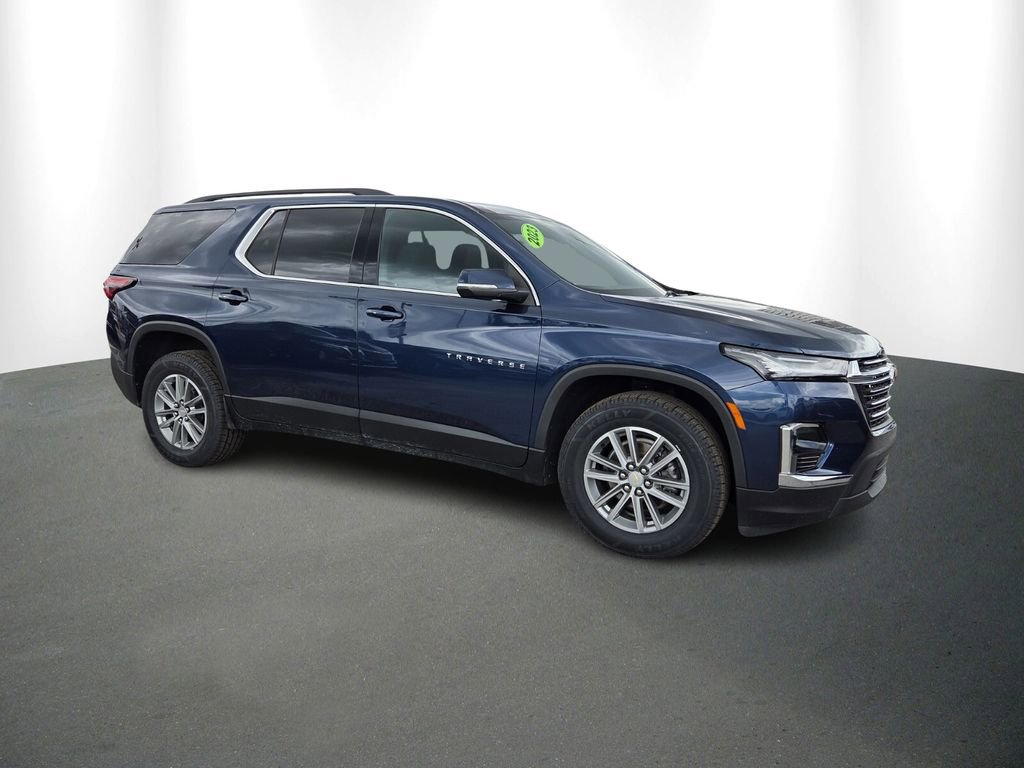 Certified 2023 Chevrolet Traverse LT FWD image 2