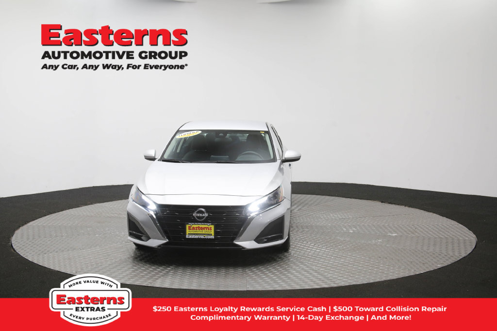 Used 2023 Nissan Altima 2.5 SV FWD image 54