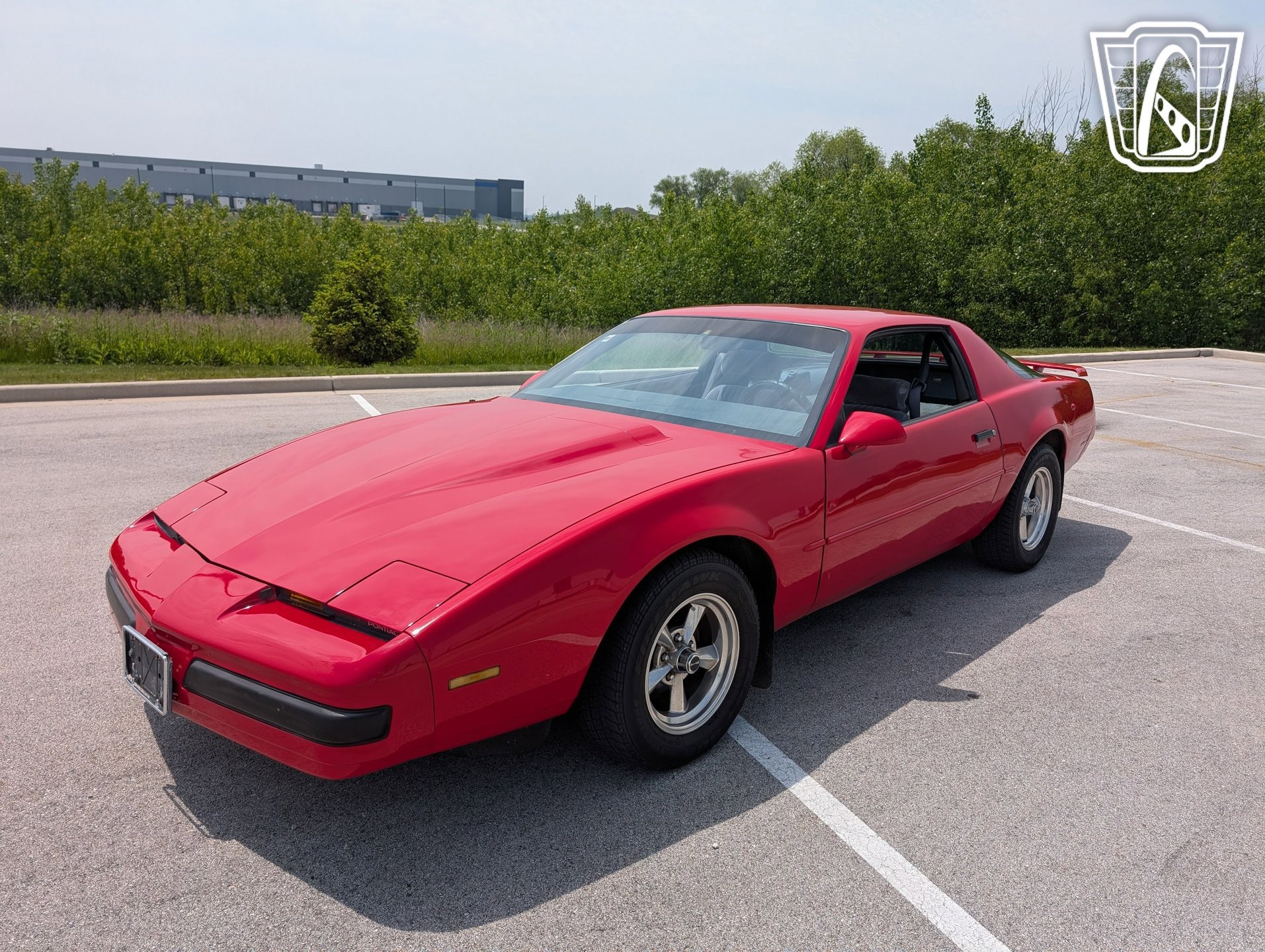 Used 1989 Pontiac Firebird Coupe image 2