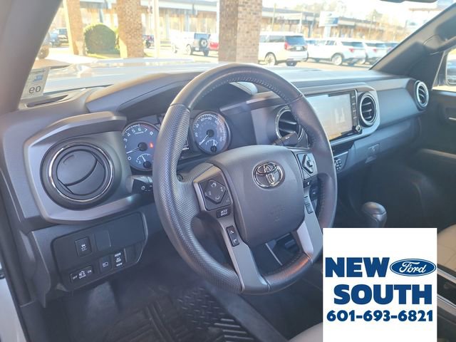 Used 2020 Toyota Tacoma TRD Sport image 8