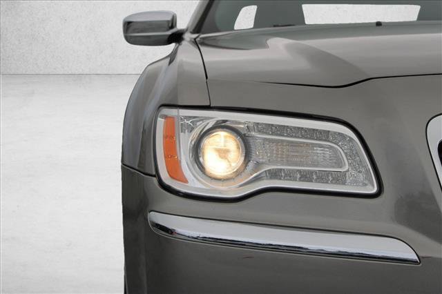 Used 2014 Chrysler 300 C AWD/4WD image 3