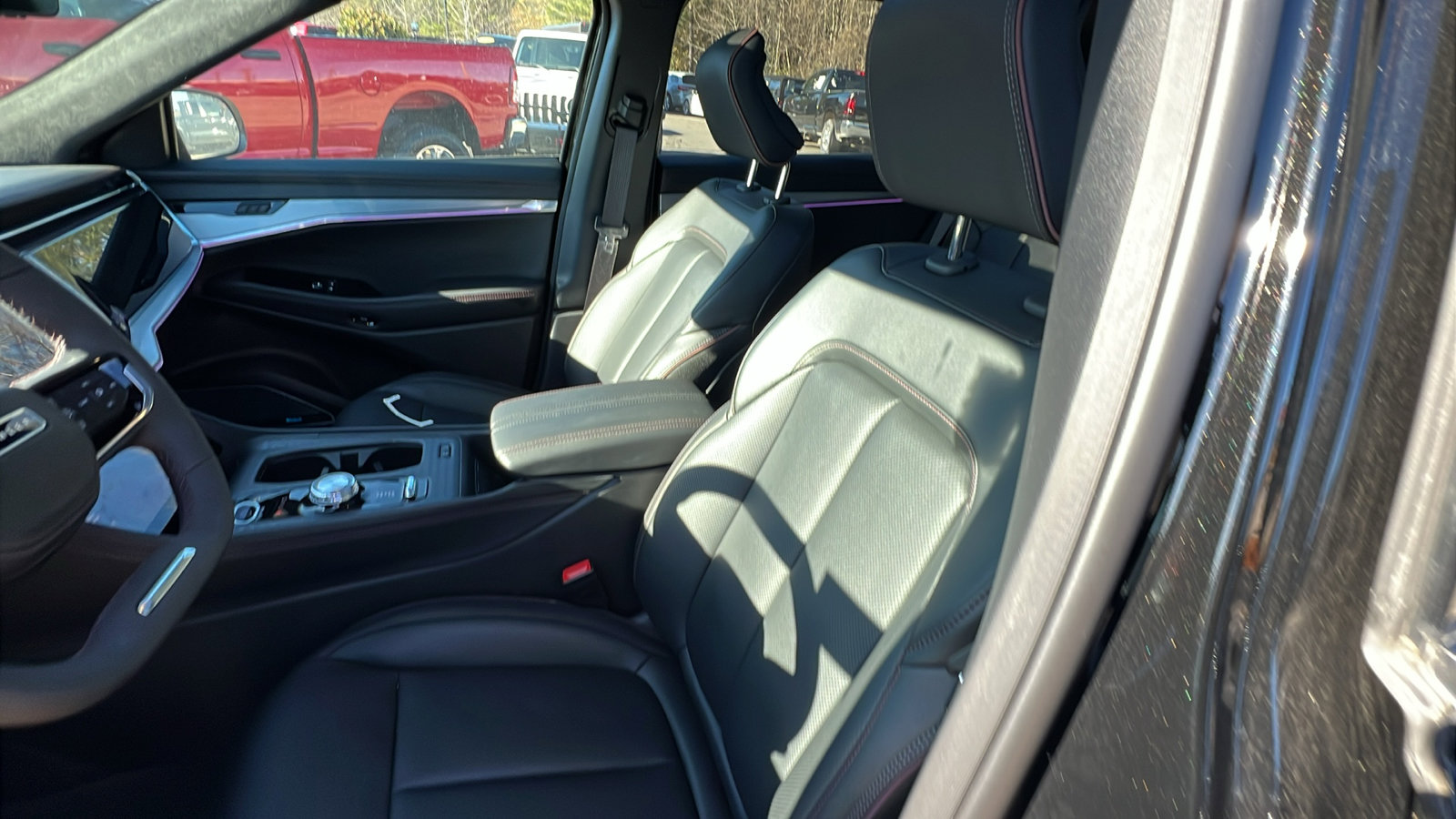 Used 2024 Jeep Wagoneer Launch Edition image 16