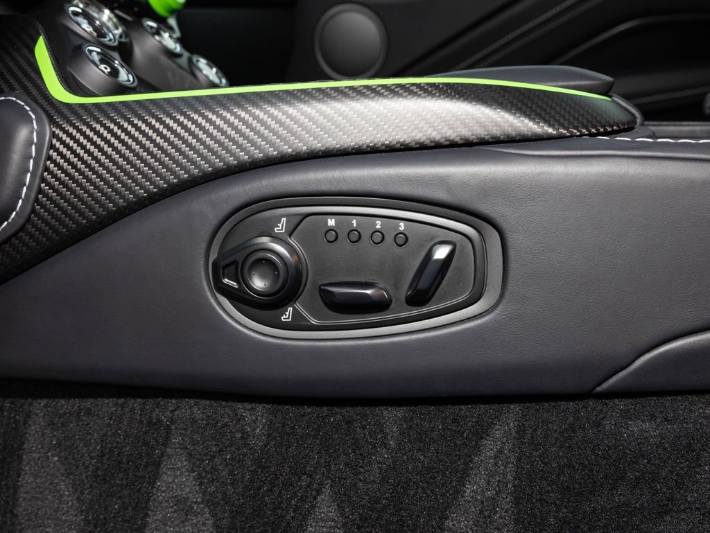Used 2023 Aston Martin V12 Vantage RWD image 39