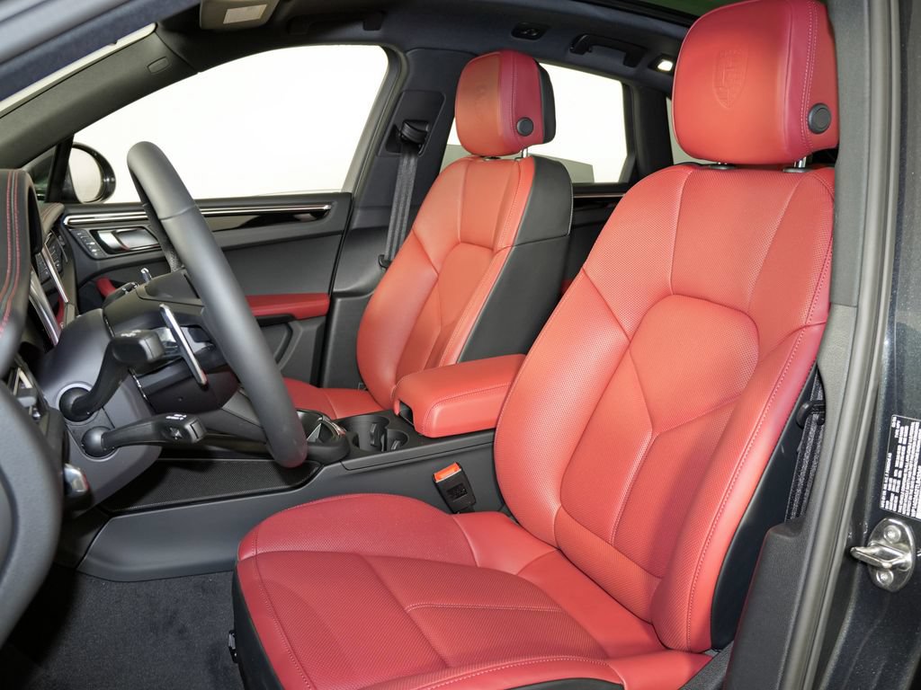 New 2026 Porsche Macan S AWD/4WD image 5