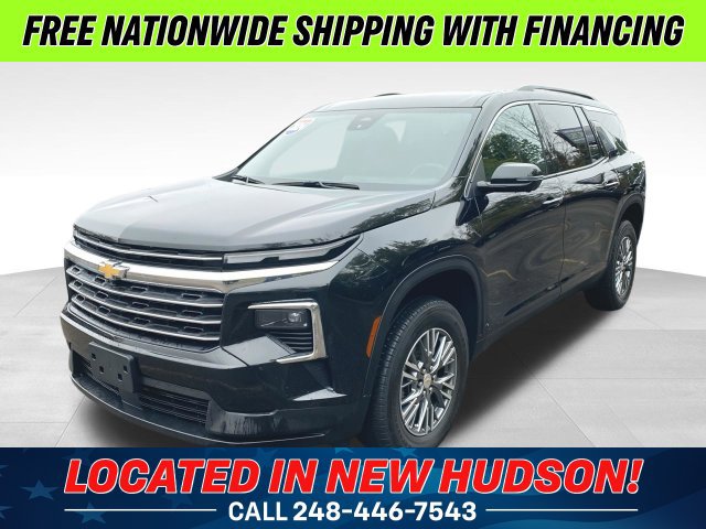 Used 2024 Chevrolet Traverse LT FWD image 1