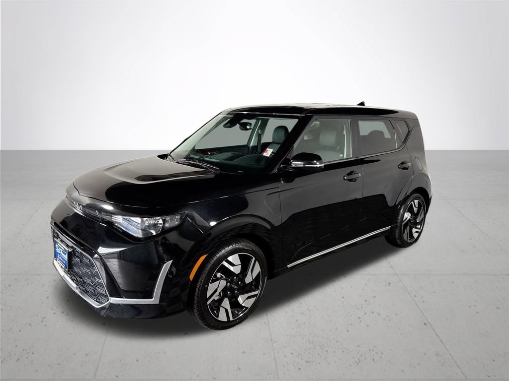 Certified 2023 Kia Soul GT-Line FWD image 2