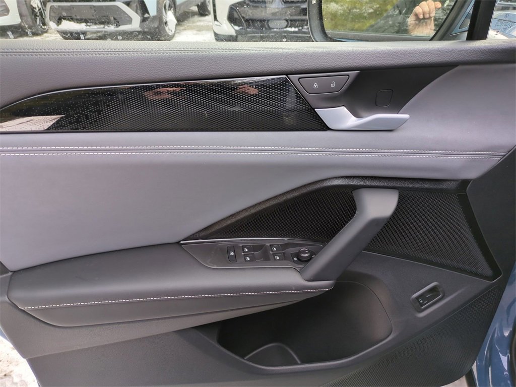 New 2026 Volkswagen Tiguan SE image 19