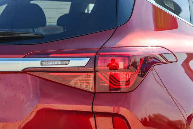 Used 2023 Kia Seltos S image 9