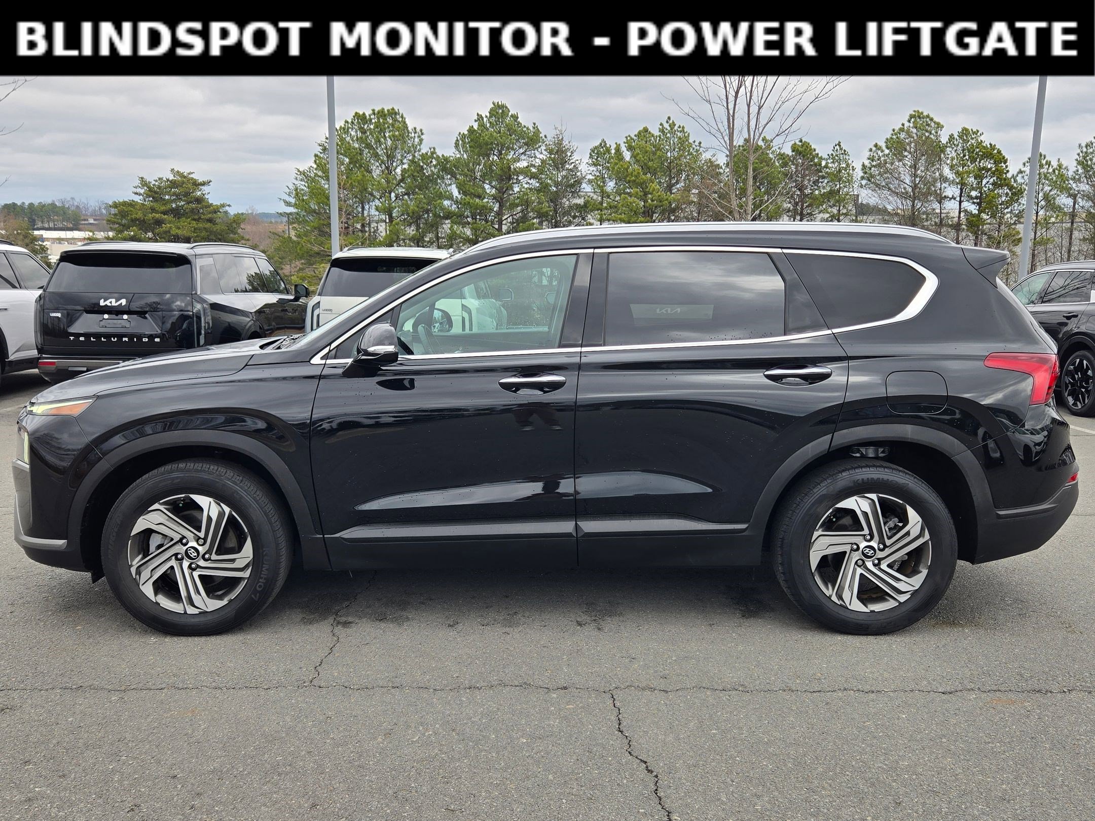 Used 2023 Hyundai Santa Fe SEL image 4