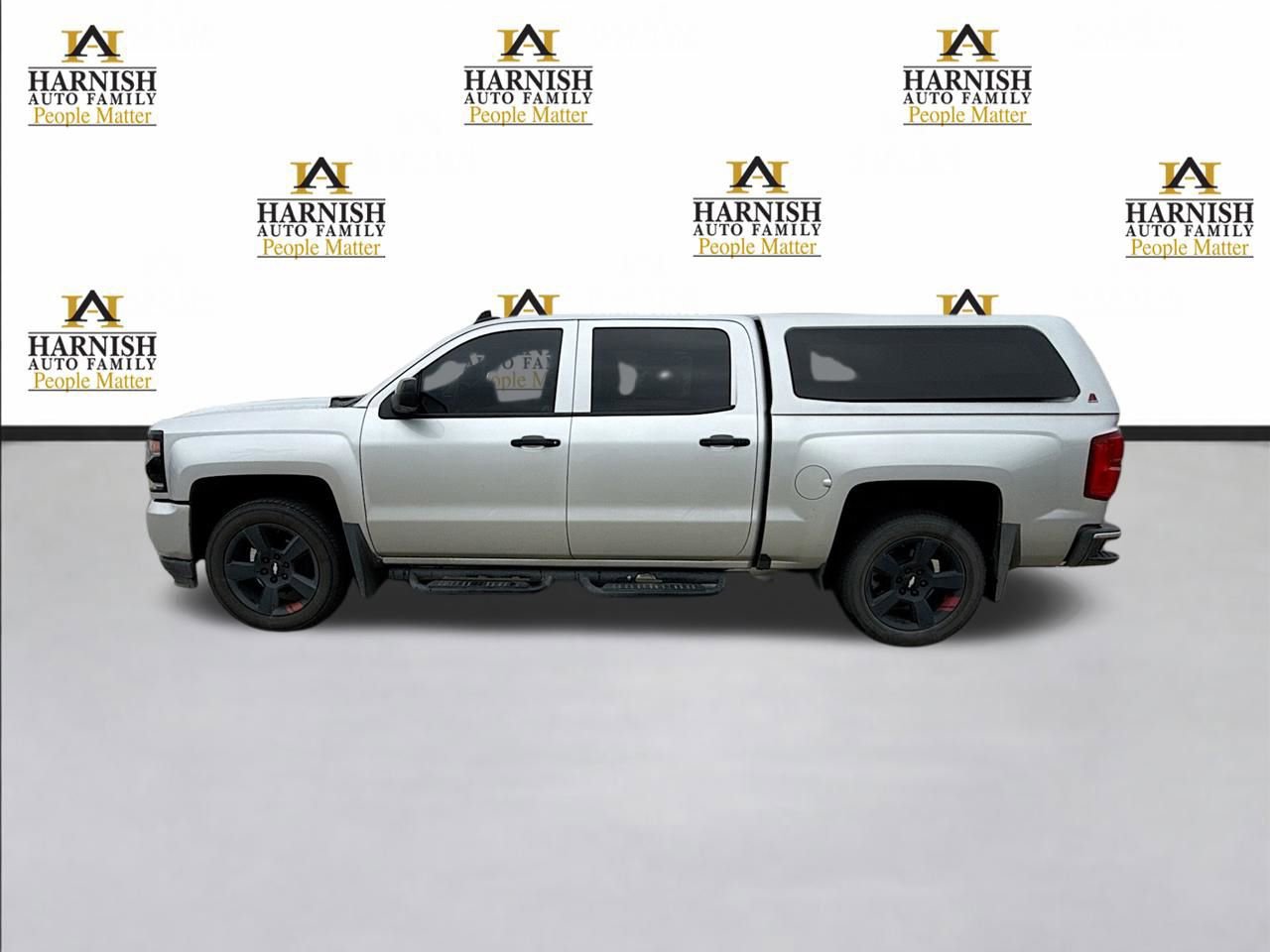Used 2018 Chevrolet Silverado 1500 LTZ Z71 w/ Redline Edition image 2