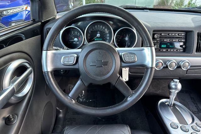 Used 2004 Chevrolet SSR w/ Preferred Equipment Group image 16