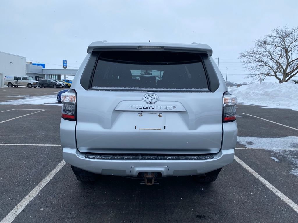 Used 2018 Toyota 4Runner SR5 image 6