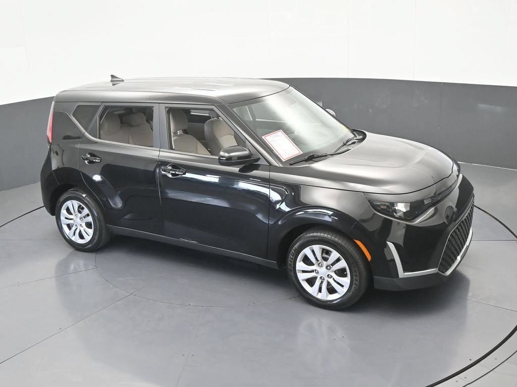 Used 2023 Kia Soul LX FWD image 41