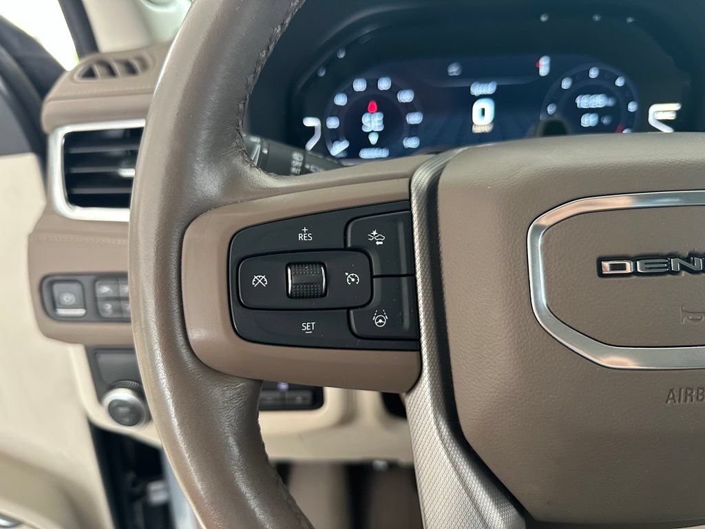 Used 2023 GMC Yukon Denali w/ Denali Reserve Package RWD image 22