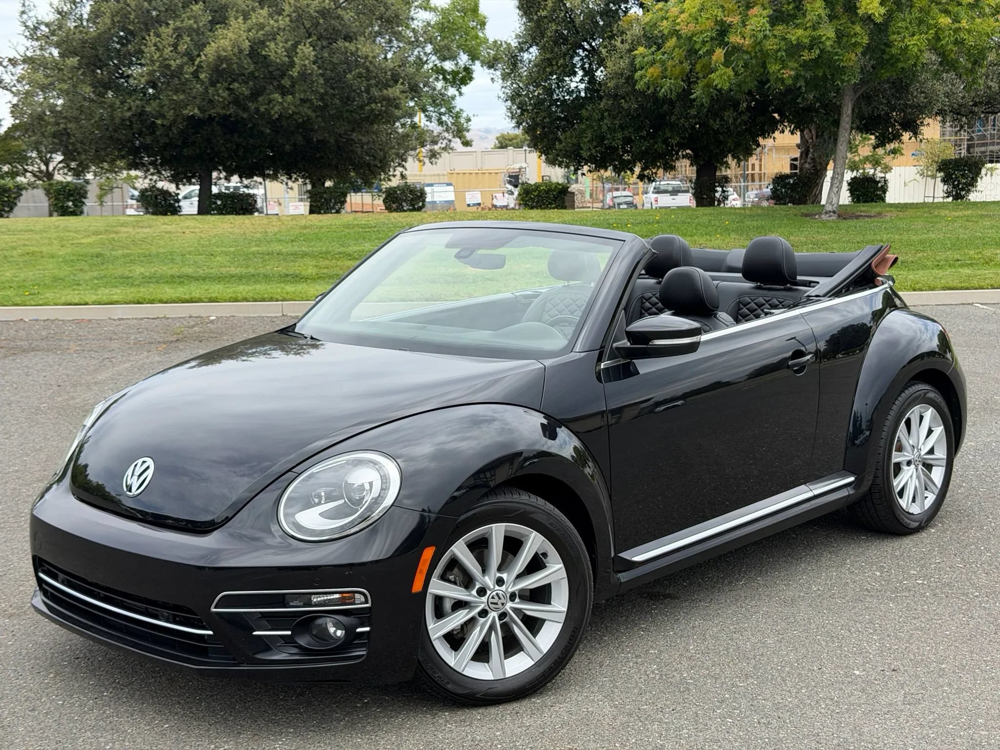 Used 2019 Volkswagen Beetle 2.0T Final Edition SEL FWD image 8