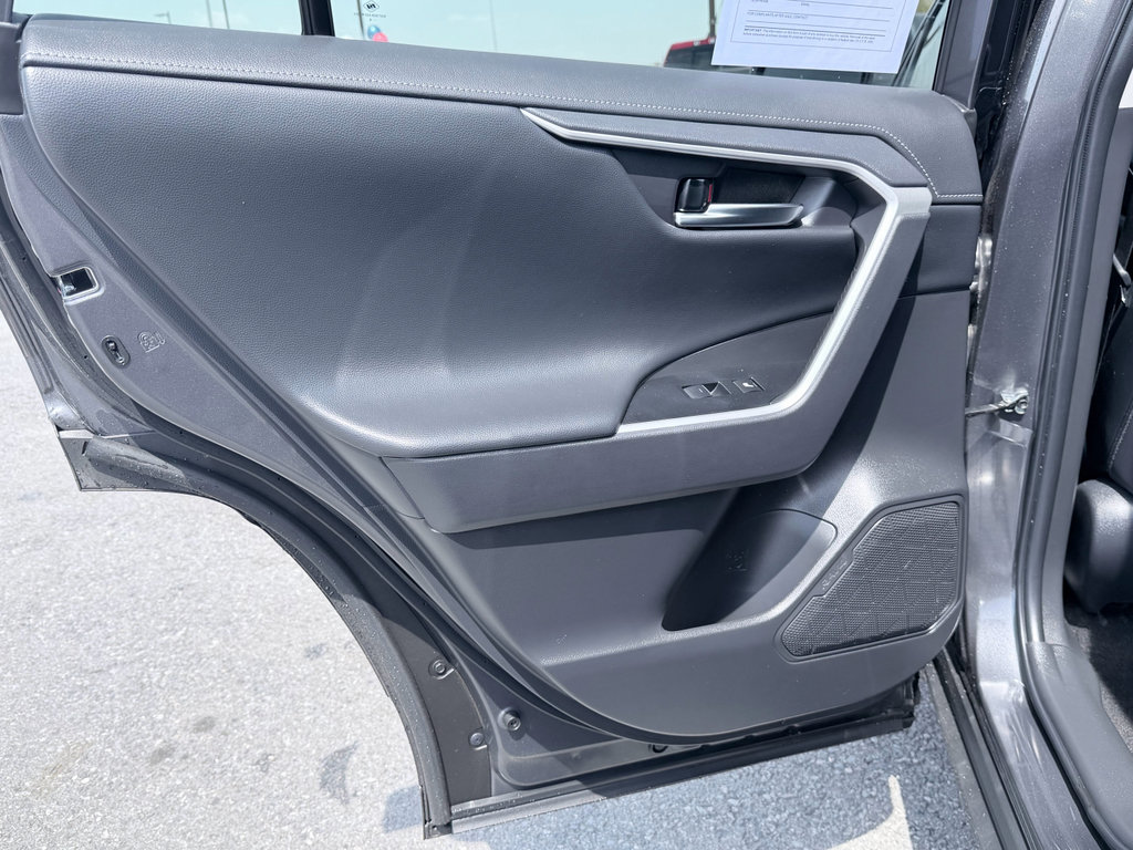 Used 2024 Toyota RAV4 Limited image 33