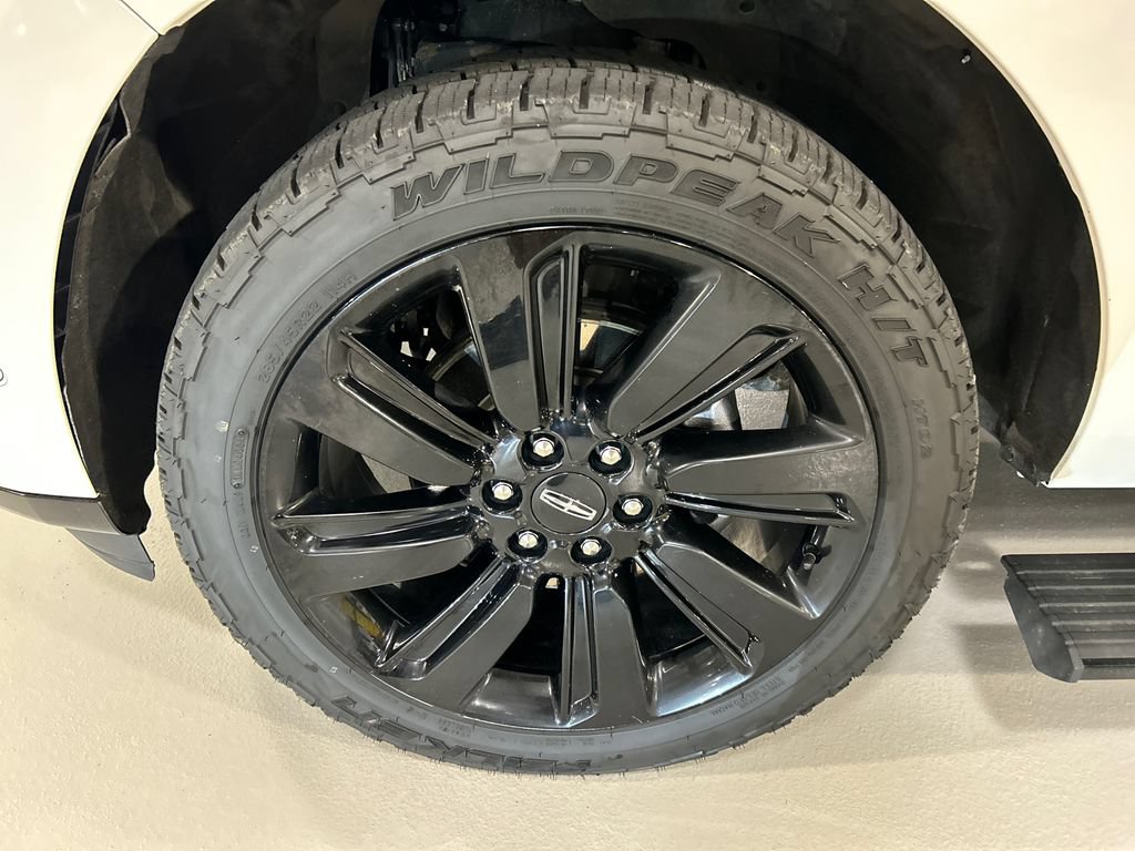 Certified 2023 Lincoln Navigator L Black Label AWD/4WD image 8