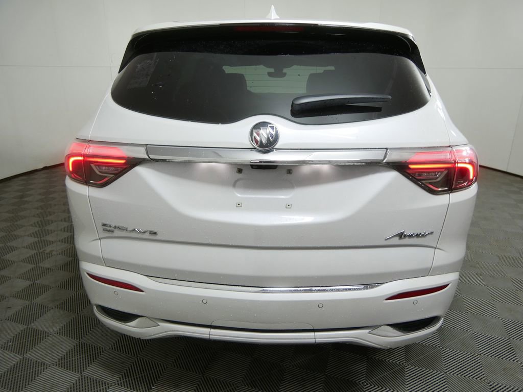 Used 2024 Buick Enclave Avenir w/ Avenir Technology Package image 4