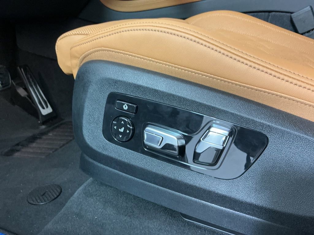New 2026 BMW X7 xDrive40i w/ Executive Package AWD/4WD image 20
