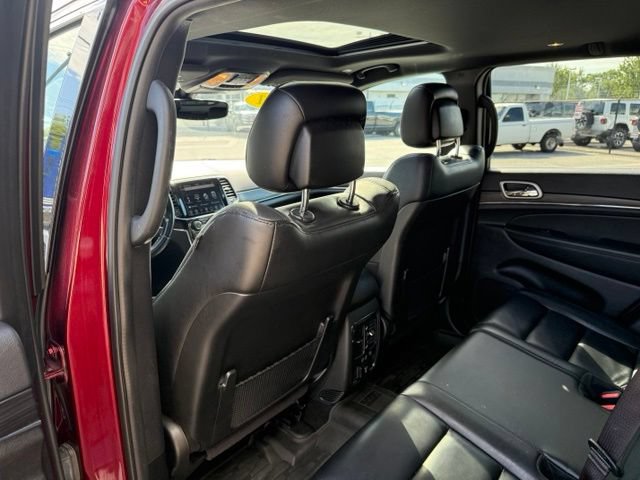 Used 2021 Jeep Grand Cherokee Limited AWD/4WD image 11