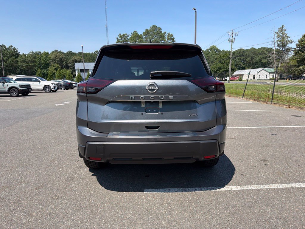 Used 2026 Nissan Rogue SV w/ Cold Weather Package AWD/4WD image 10