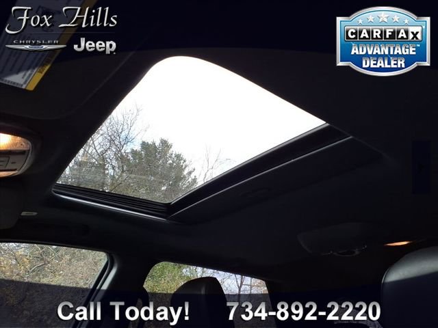 Used 2021 Dodge Durango R/T w/ Technology Group image 17