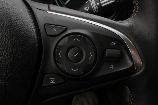 Used 2017 Buick Envision Essence w/ LPO, Cargo Package image 25