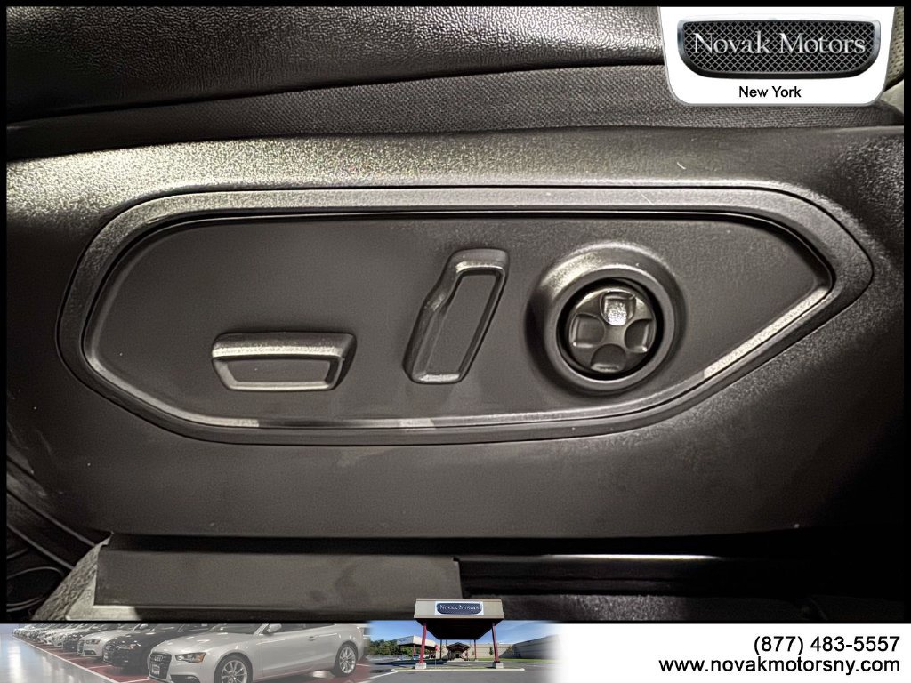 Used 2023 Jeep Grand Cherokee Altitude AWD/4WD image 20