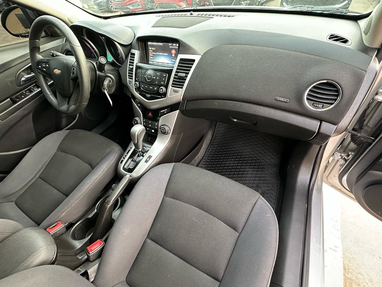 Used 2016 Chevrolet Cruze LT FWD image 21