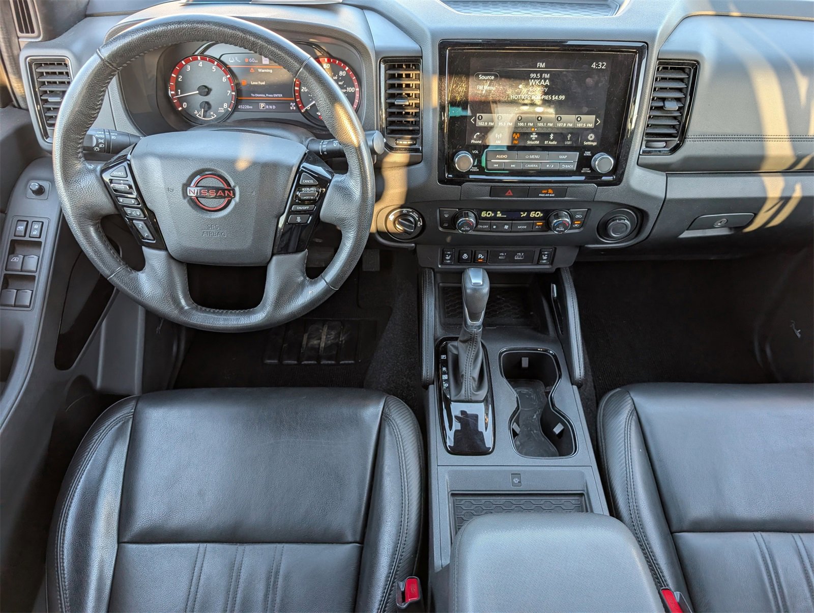 Used 2022 Nissan Frontier PRO-4X w/ Pro-4X Premium Package image 6