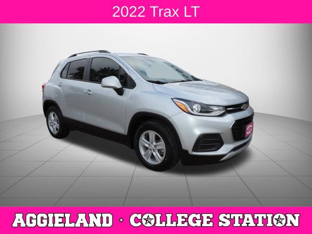 Used 2022 Chevrolet Trax LT w/ LT Convenience Package image 1